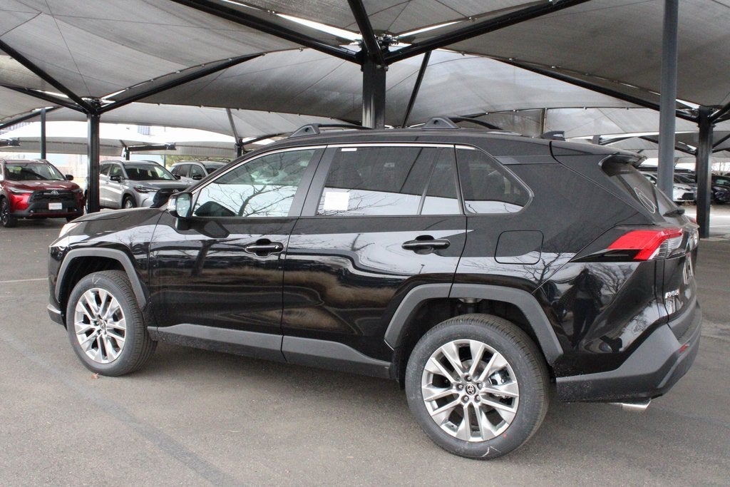 2025 Toyota RAV4 XLE Premium
