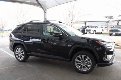 2025 Toyota RAV4 XLE Premium