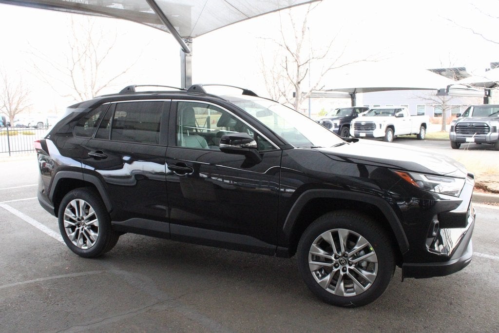 2025 Toyota RAV4 XLE Premium