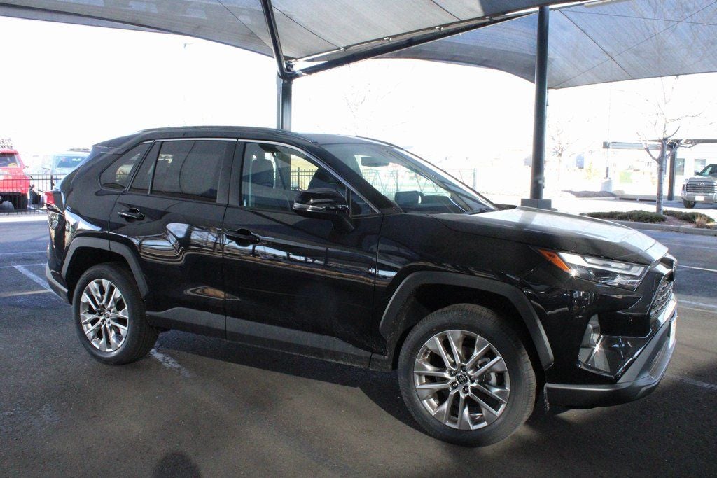 2025 Toyota RAV4 XLE Premium