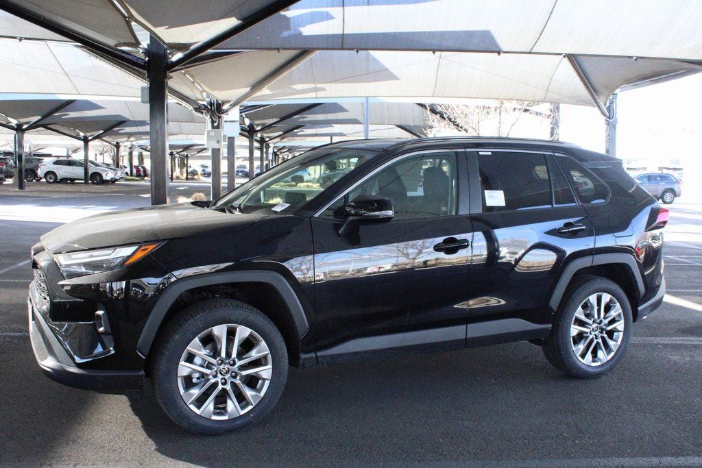 2025 Toyota RAV4 XLE Premium