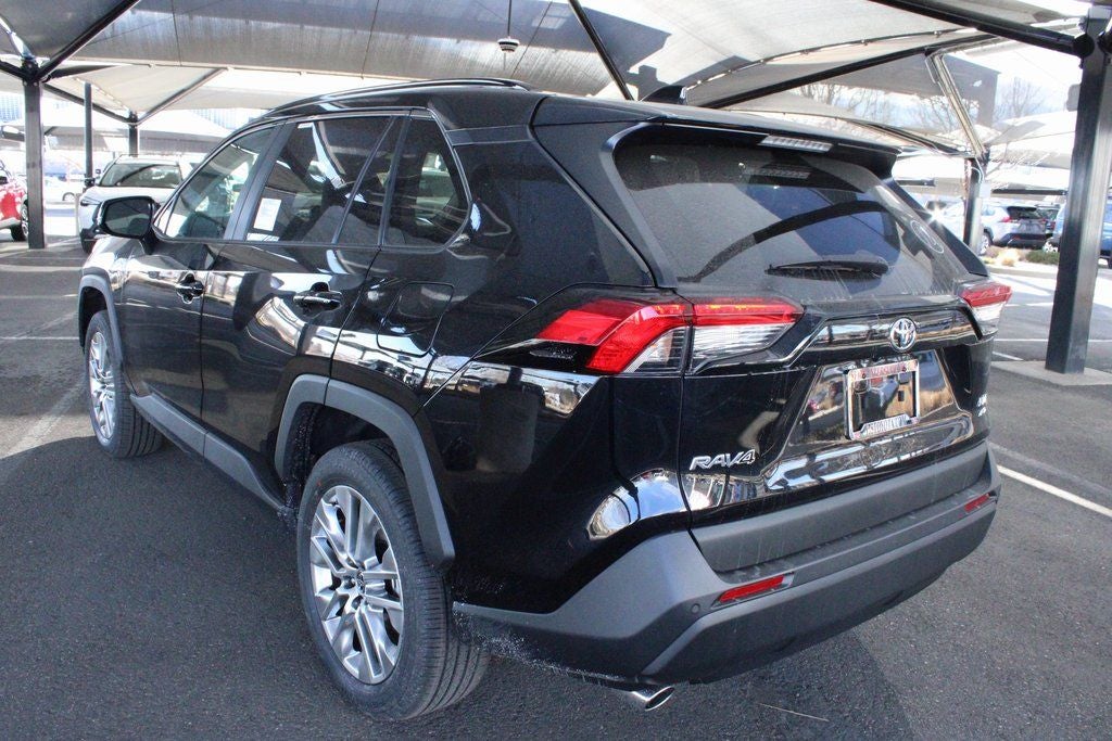 2025 Toyota RAV4 XLE Premium