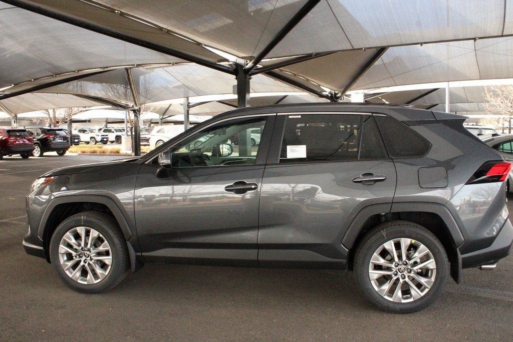 2025 Toyota RAV4 XLE Premium