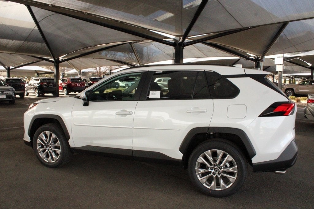 2025 Toyota RAV4 XLE Premium