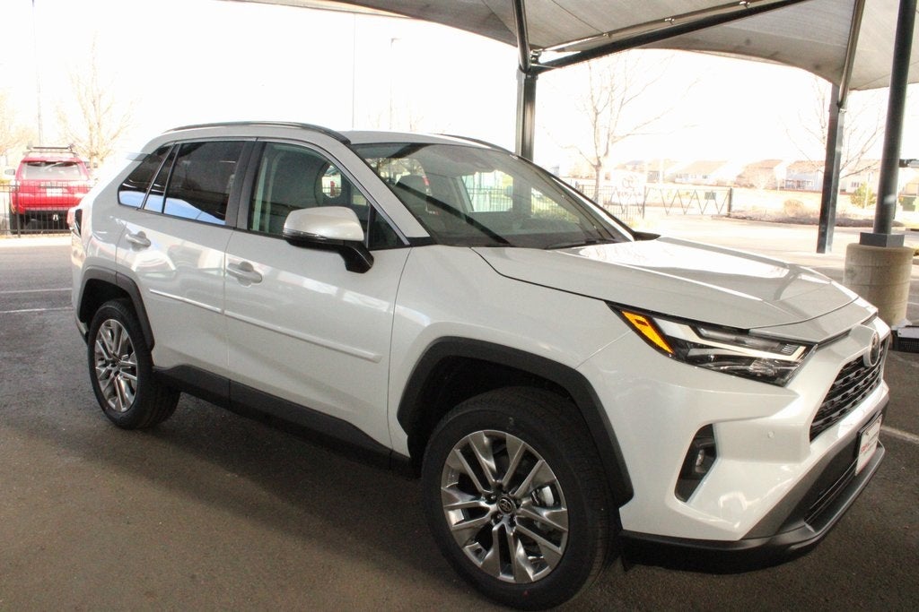 2025 Toyota RAV4 XLE Premium