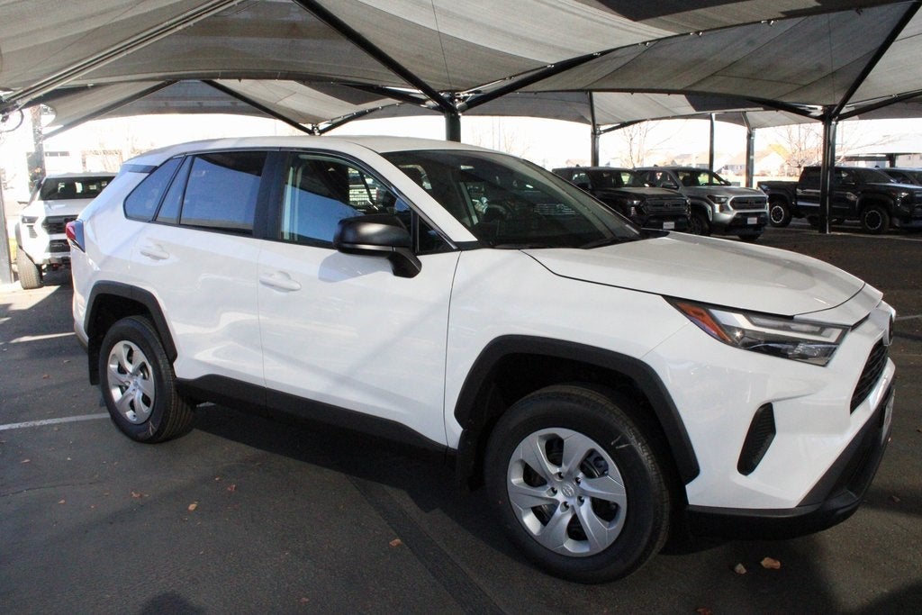 2025 Toyota RAV4 LE
