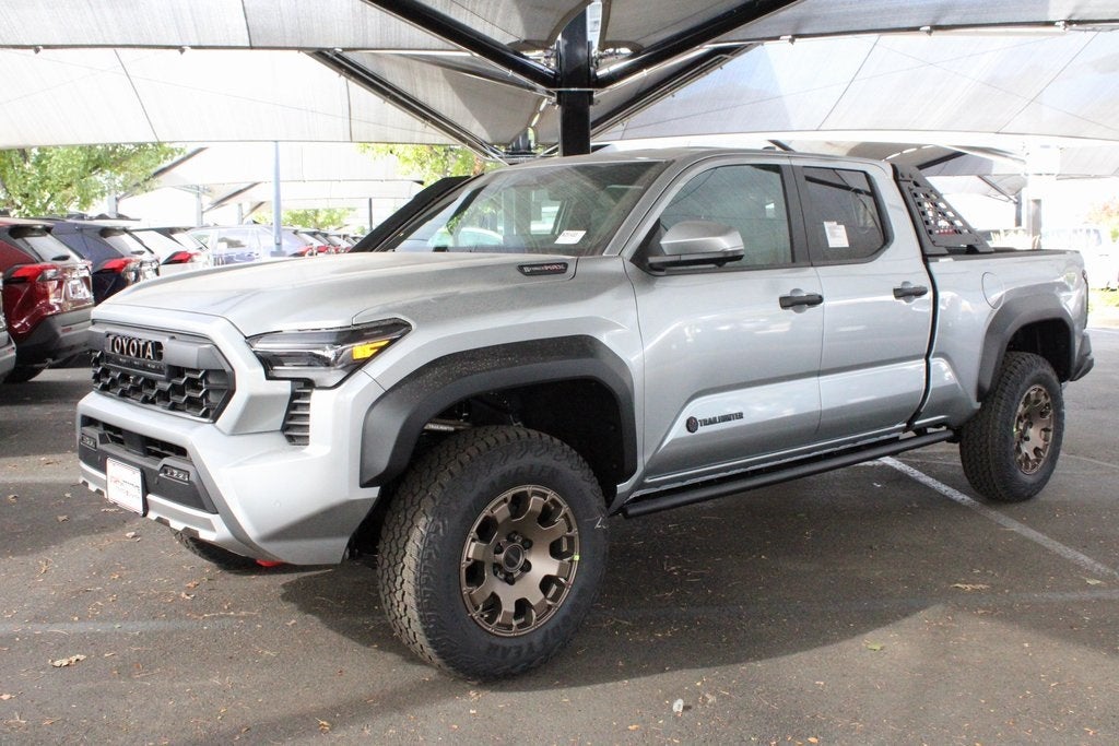 2025 Toyota Tacoma Hybrid Trailhunter
