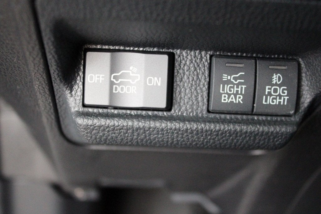 2025 Toyota Tacoma Hybrid Trailhunter