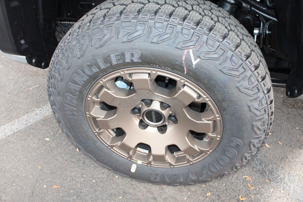 2025 Toyota Tacoma Hybrid Trailhunter