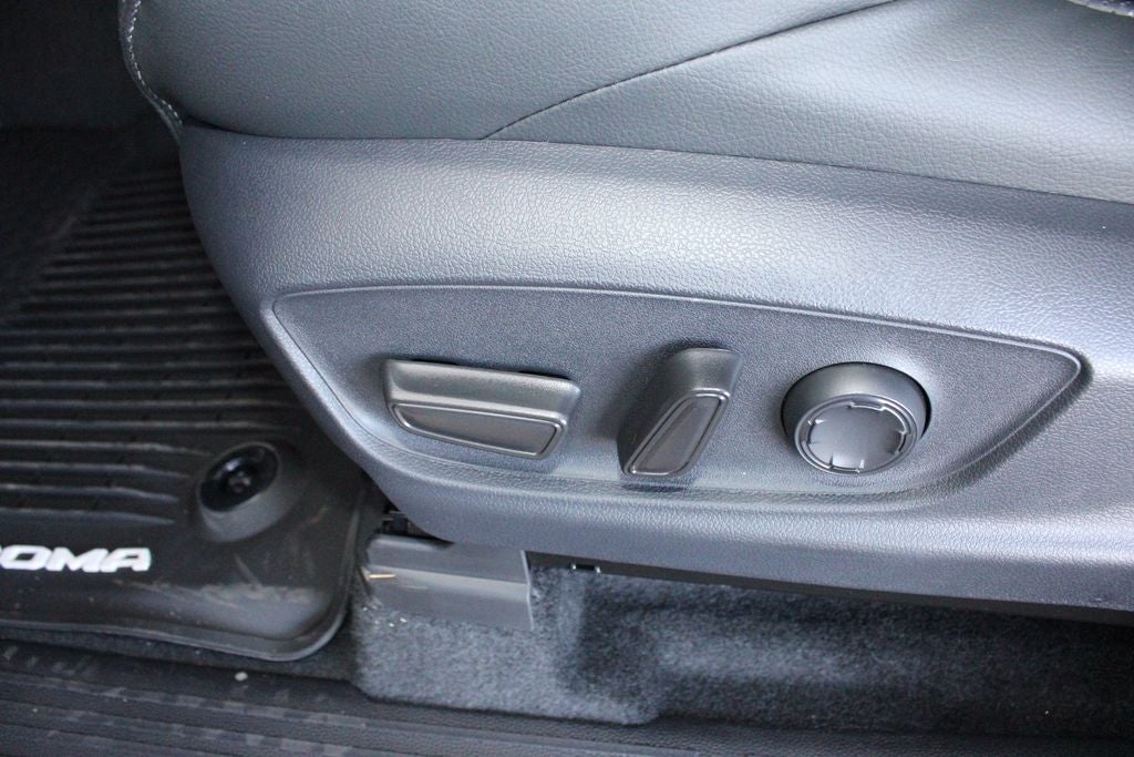 2026 Toyota Tacoma Hybrid TRD Off Road