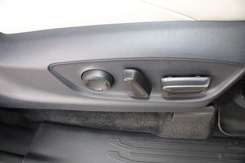 2026 Toyota Tacoma Hybrid Limited