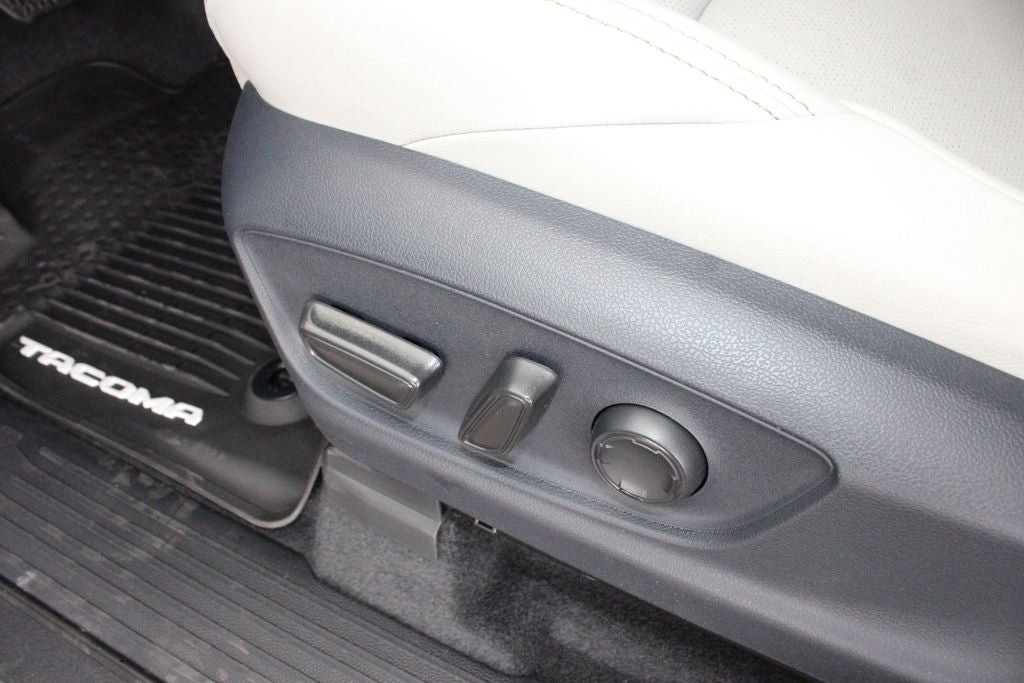 2026 Toyota Tacoma Hybrid Limited