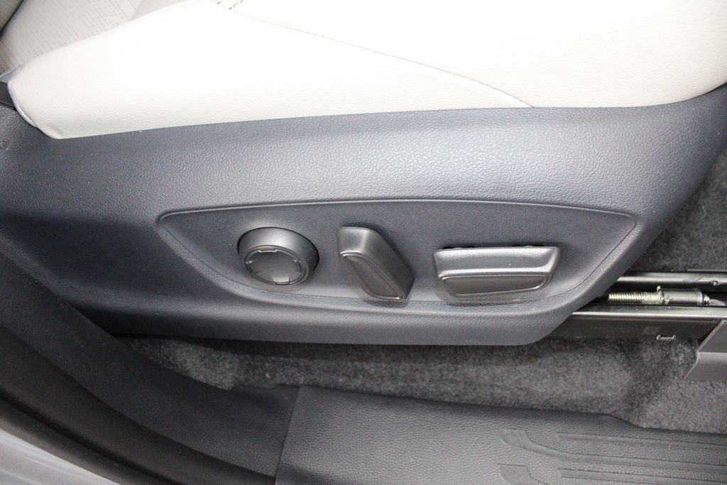 2026 Toyota Tacoma Hybrid Limited