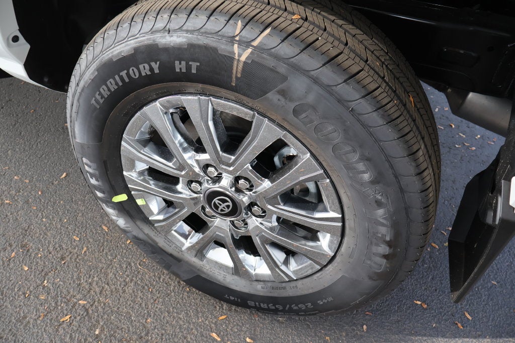2026 Toyota Tacoma Hybrid Limited