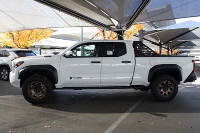 2025 Toyota Tacoma Hybrid Trailhunter