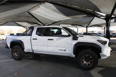 2025 Toyota Tacoma Hybrid Trailhunter