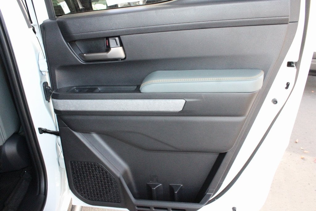 2025 Toyota Tacoma Hybrid Trailhunter