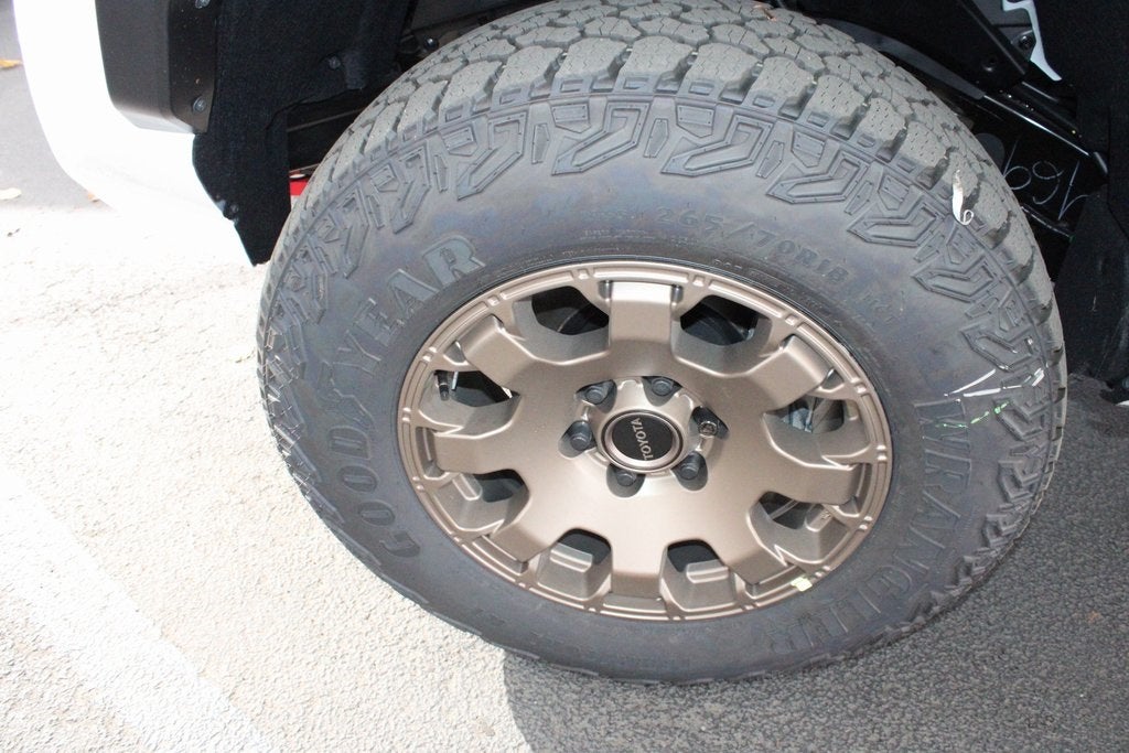 2025 Toyota Tacoma Hybrid Trailhunter