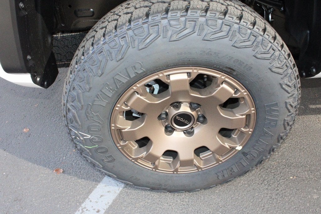 2025 Toyota Tacoma Hybrid Trailhunter