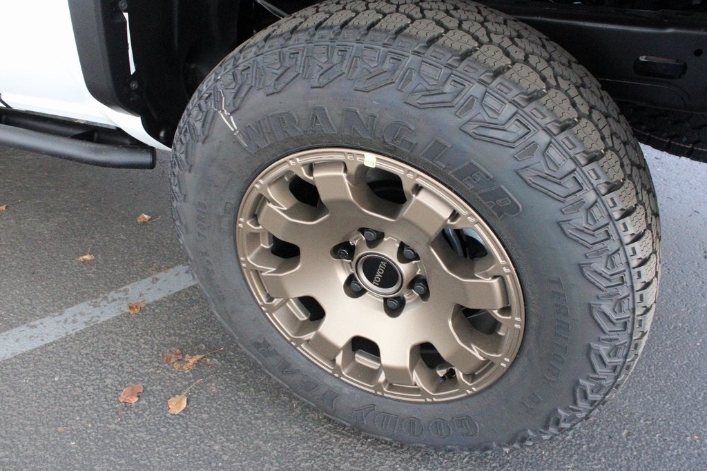 2025 Toyota Tacoma Hybrid Trailhunter