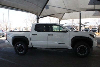 2026 Toyota Tacoma Hybrid TRD Off Road