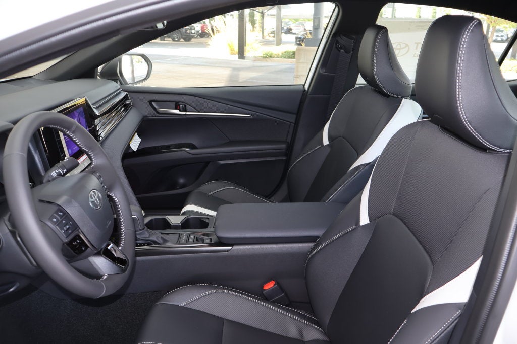 2026 Toyota Camry SE Nightshade