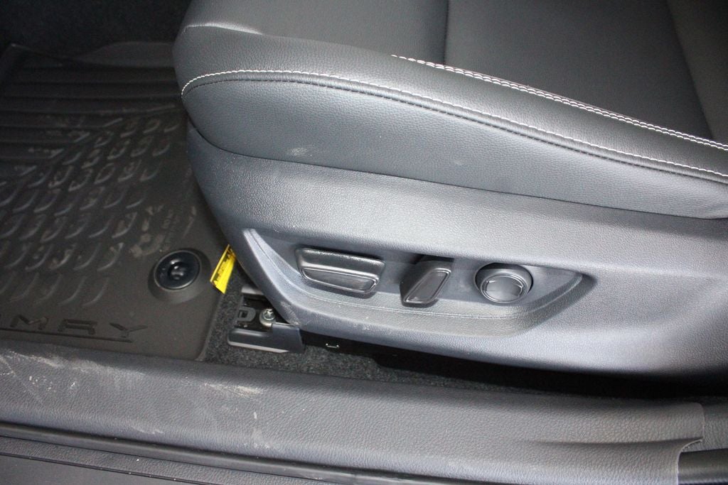 2026 Toyota Camry SE Nightshade