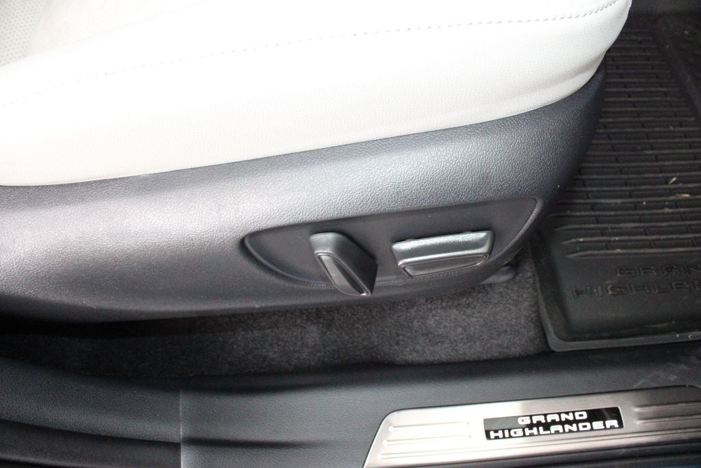 2026 Toyota Grand Highlander Hybrid MAX Limited