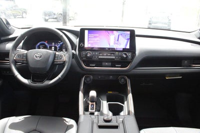 2026 Toyota Grand Highlander Hybrid MAX Platinum