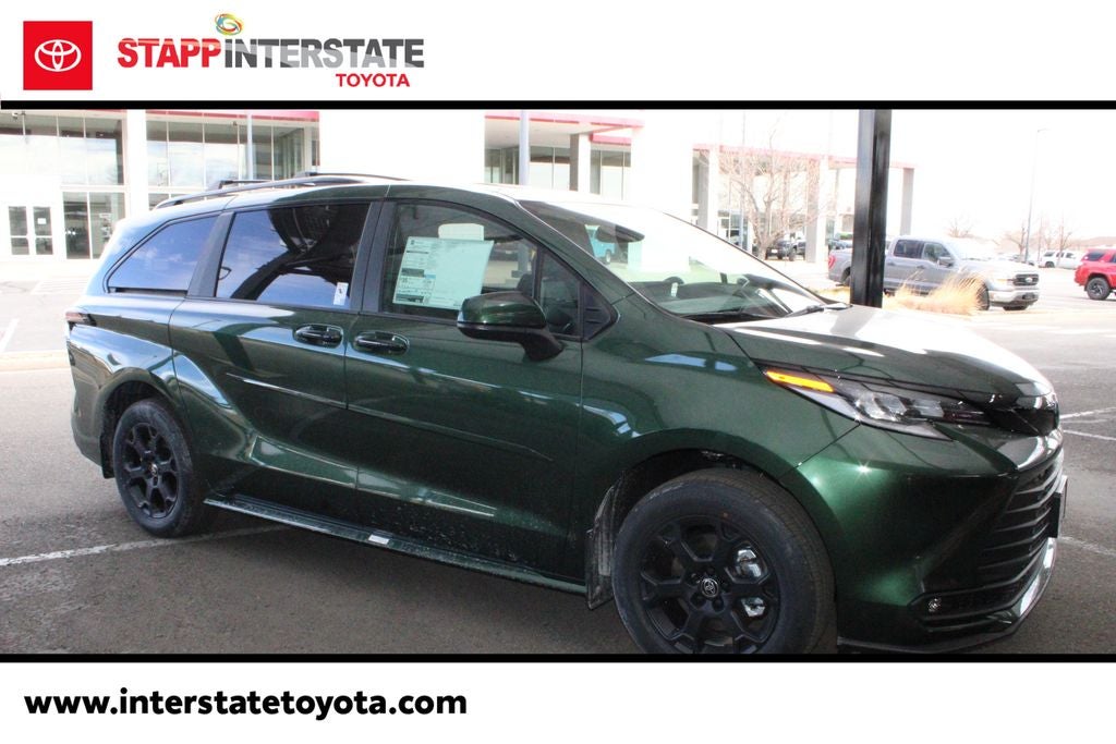 2026 Toyota Sienna Woodland Edition 7 Passenger