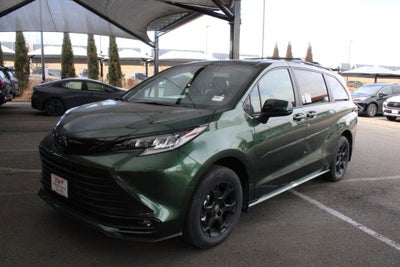 2026 Toyota Sienna Woodland Edition 7 Passenger
