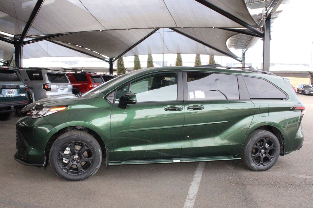 2026 Toyota Sienna Woodland Edition 7 Passenger