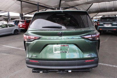 2026 Toyota Sienna Woodland Edition 7 Passenger