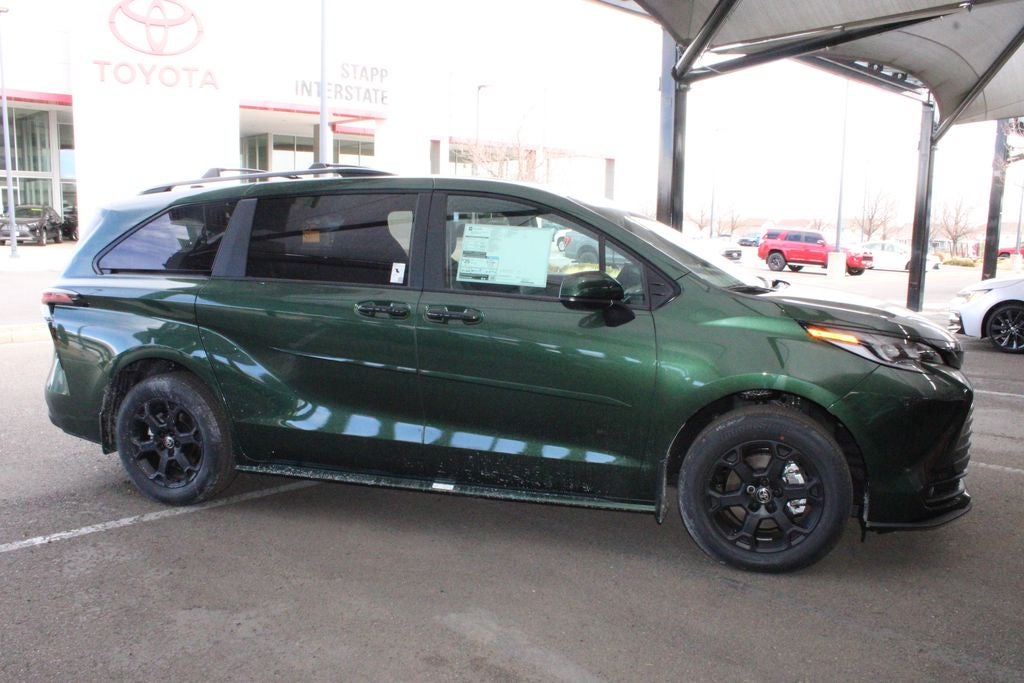 2026 Toyota Sienna Woodland Edition 7 Passenger