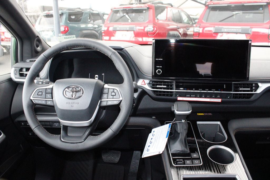 2026 Toyota Sienna Woodland Edition 7 Passenger