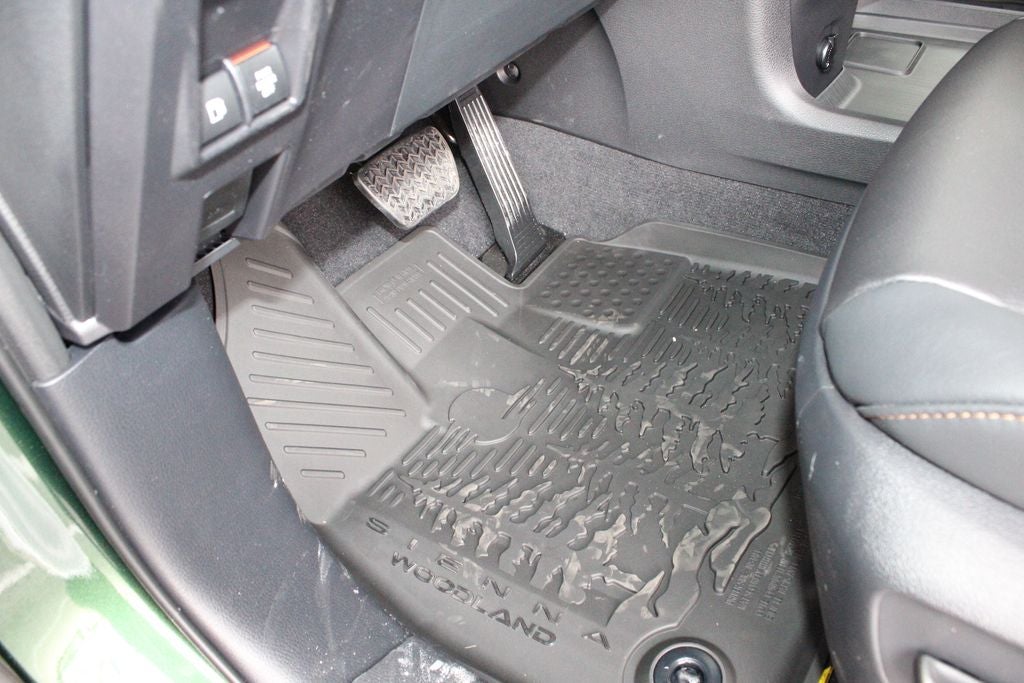 2026 Toyota Sienna Woodland Edition 7 Passenger