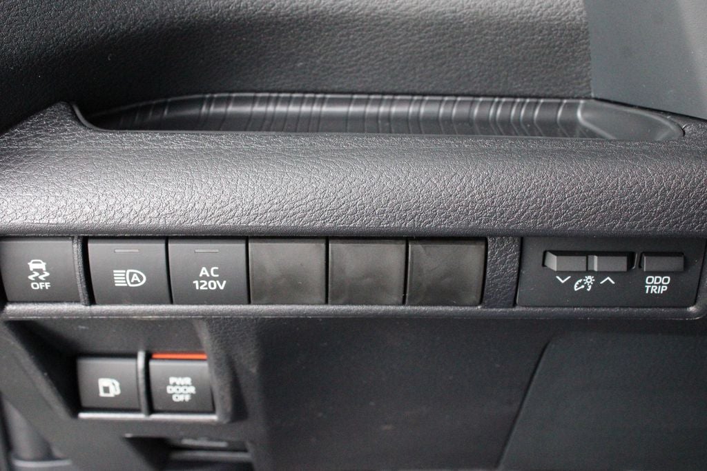 2026 Toyota Sienna Woodland Edition 7 Passenger