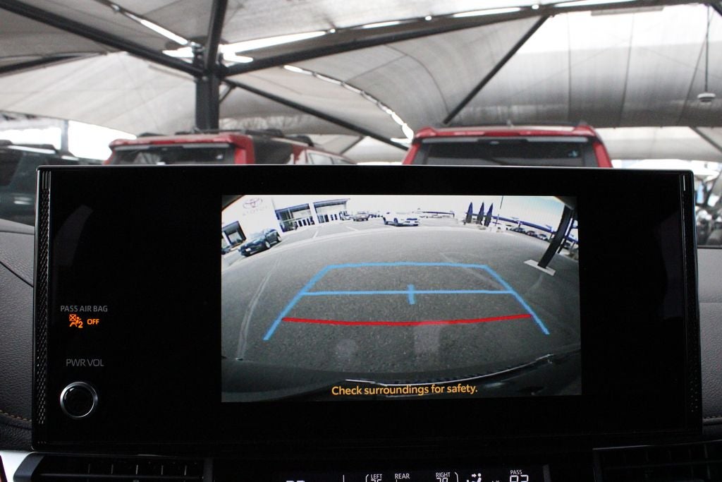 2026 Toyota Sienna Woodland Edition 7 Passenger