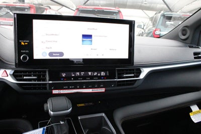 2026 Toyota Sienna Woodland Edition 7 Passenger