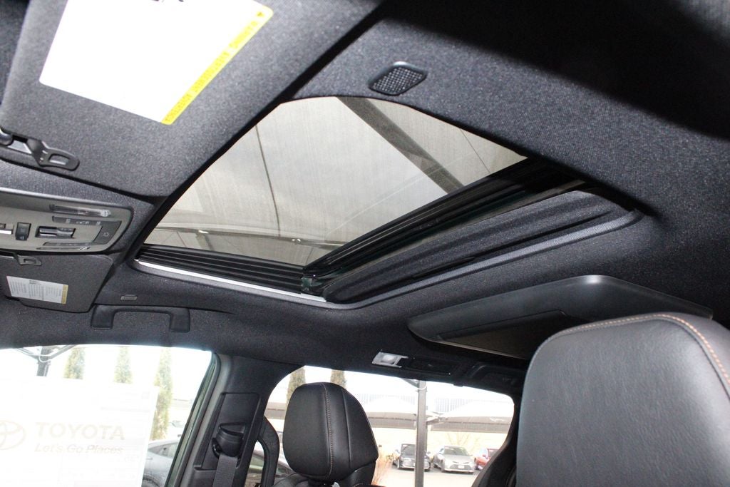 2026 Toyota Sienna Woodland Edition 7 Passenger