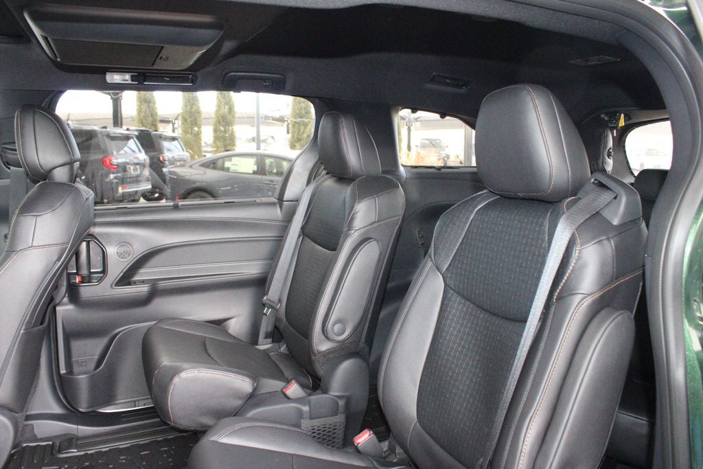 2026 Toyota Sienna Woodland Edition 7 Passenger