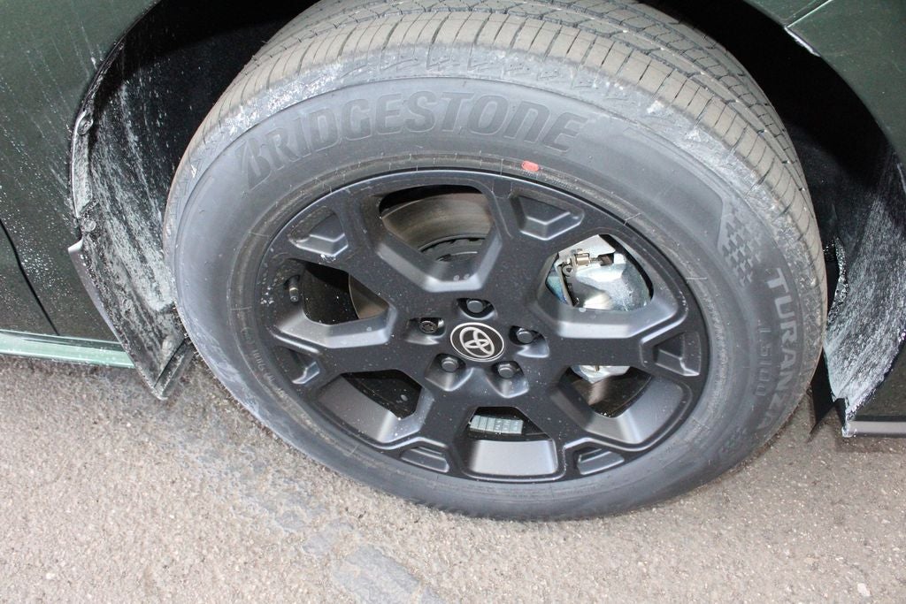 2026 Toyota Sienna Woodland Edition 7 Passenger