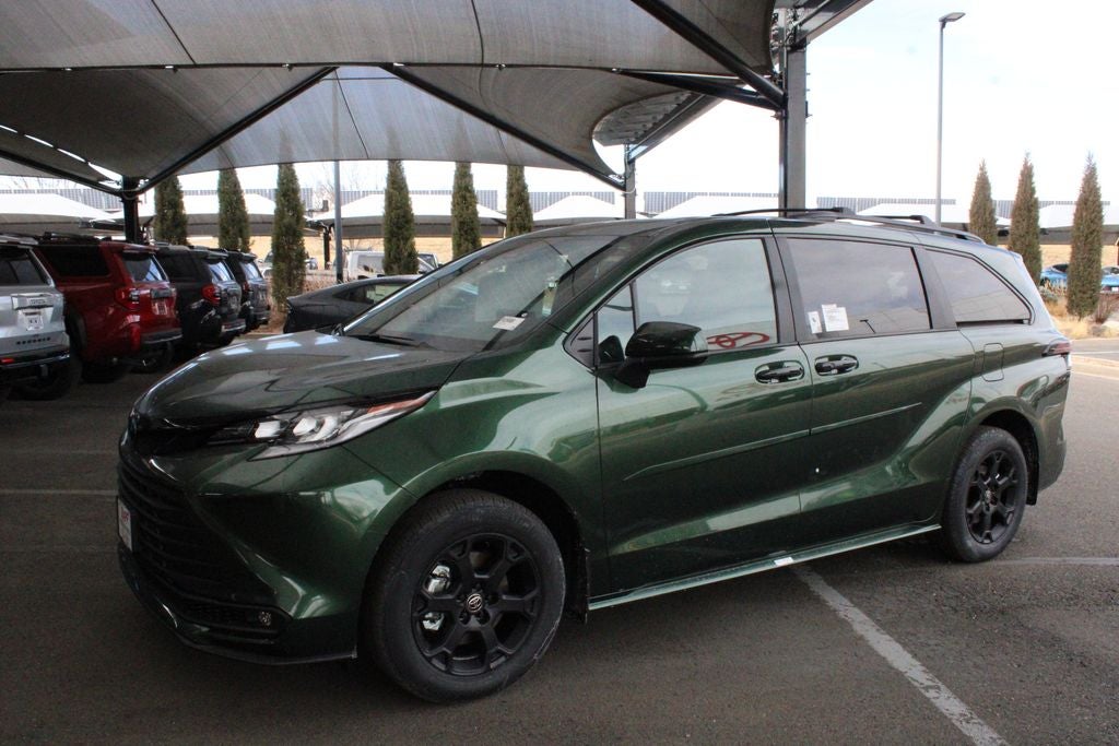 2026 Toyota Sienna Woodland Edition 7 Passenger
