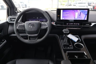 2026 Toyota Sienna Woodland Edition 7 Passenger
