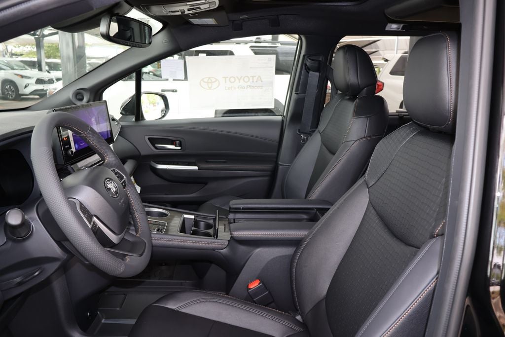 2026 Toyota Sienna Woodland Edition 7 Passenger