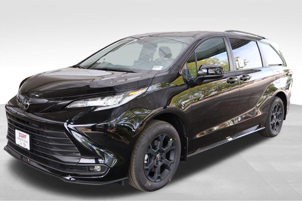 2026 Toyota Sienna Woodland Edition 7 Passenger