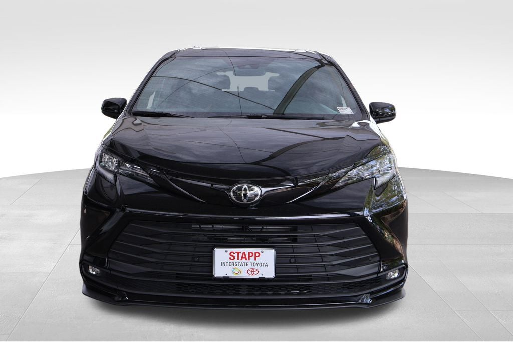 2026 Toyota Sienna Woodland Edition 7 Passenger