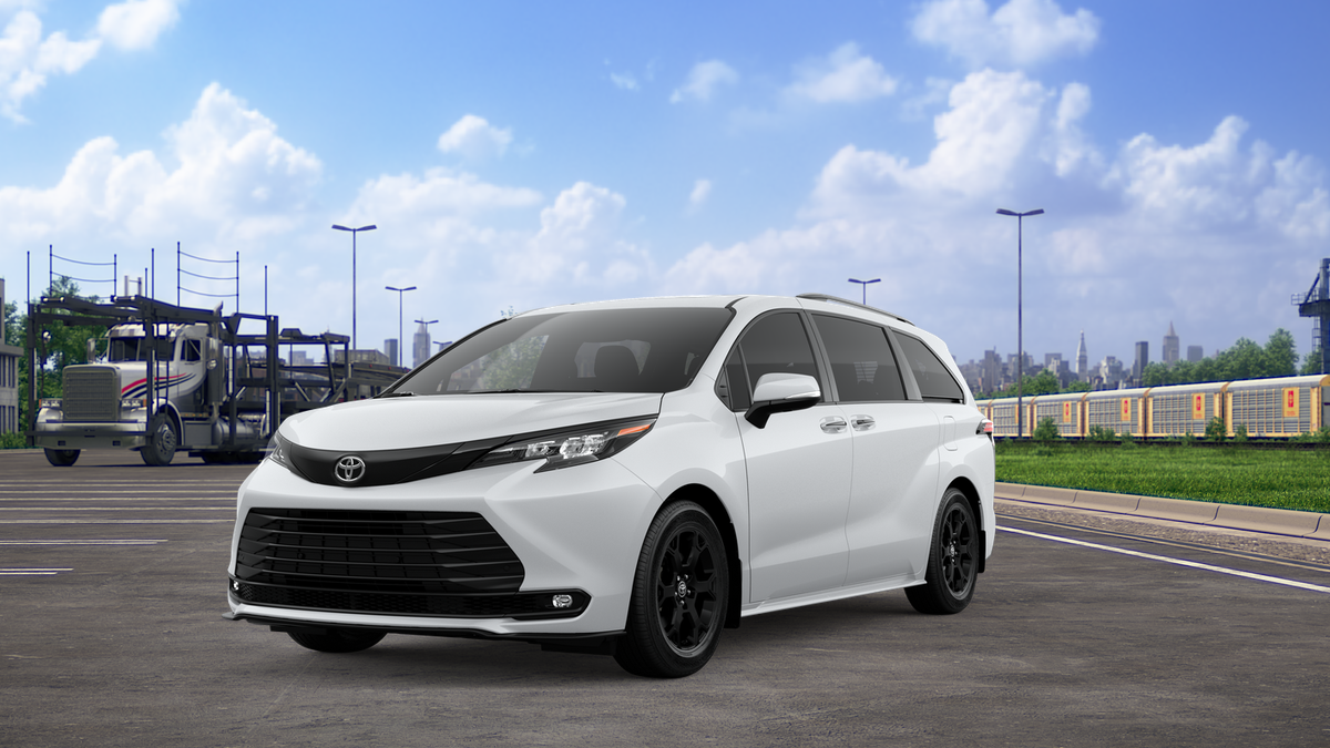 2026 Toyota Sienna Woodland Edition 7 Passenger