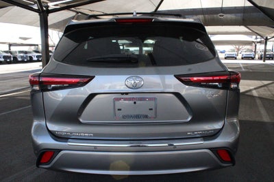 2026 Toyota Highlander Hybrid Platinum