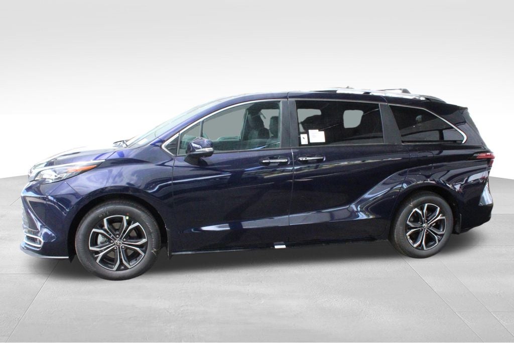 2026 Toyota Sienna Platinum 7 Passenger